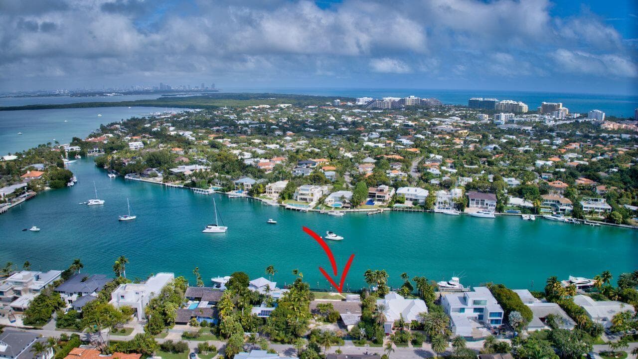 631 N Mashta Drive, Key Biscayne, FL 33149